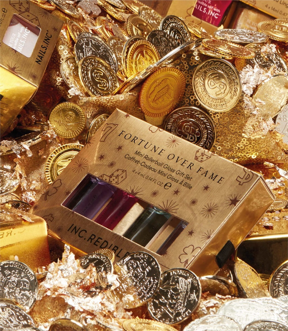 Fortune Over Fame Make-up Set