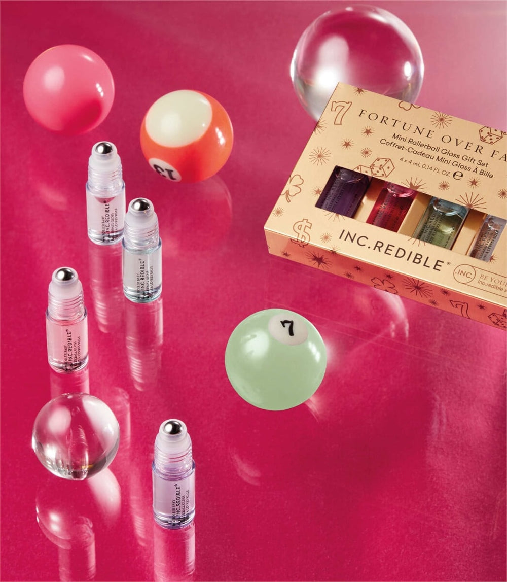 Fortune Over Fame Make-up Set