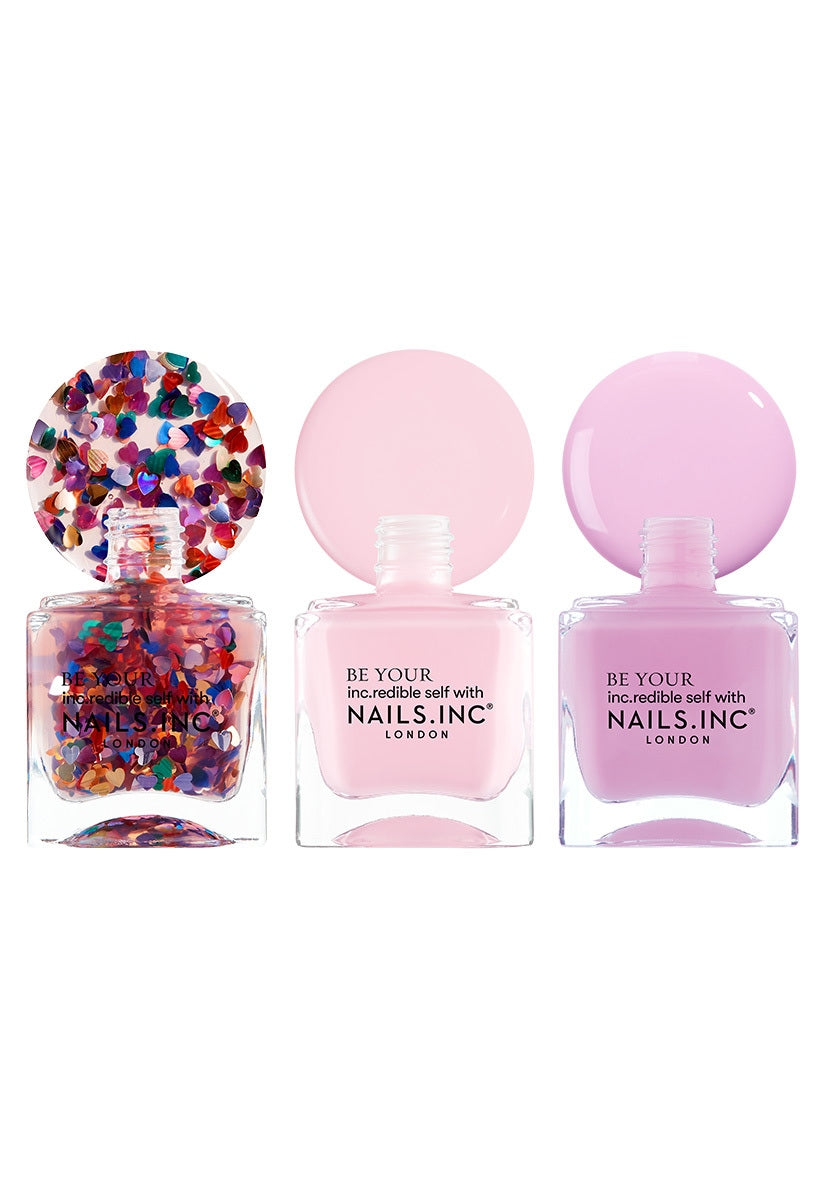 Mani Calling Nail Polish Set
