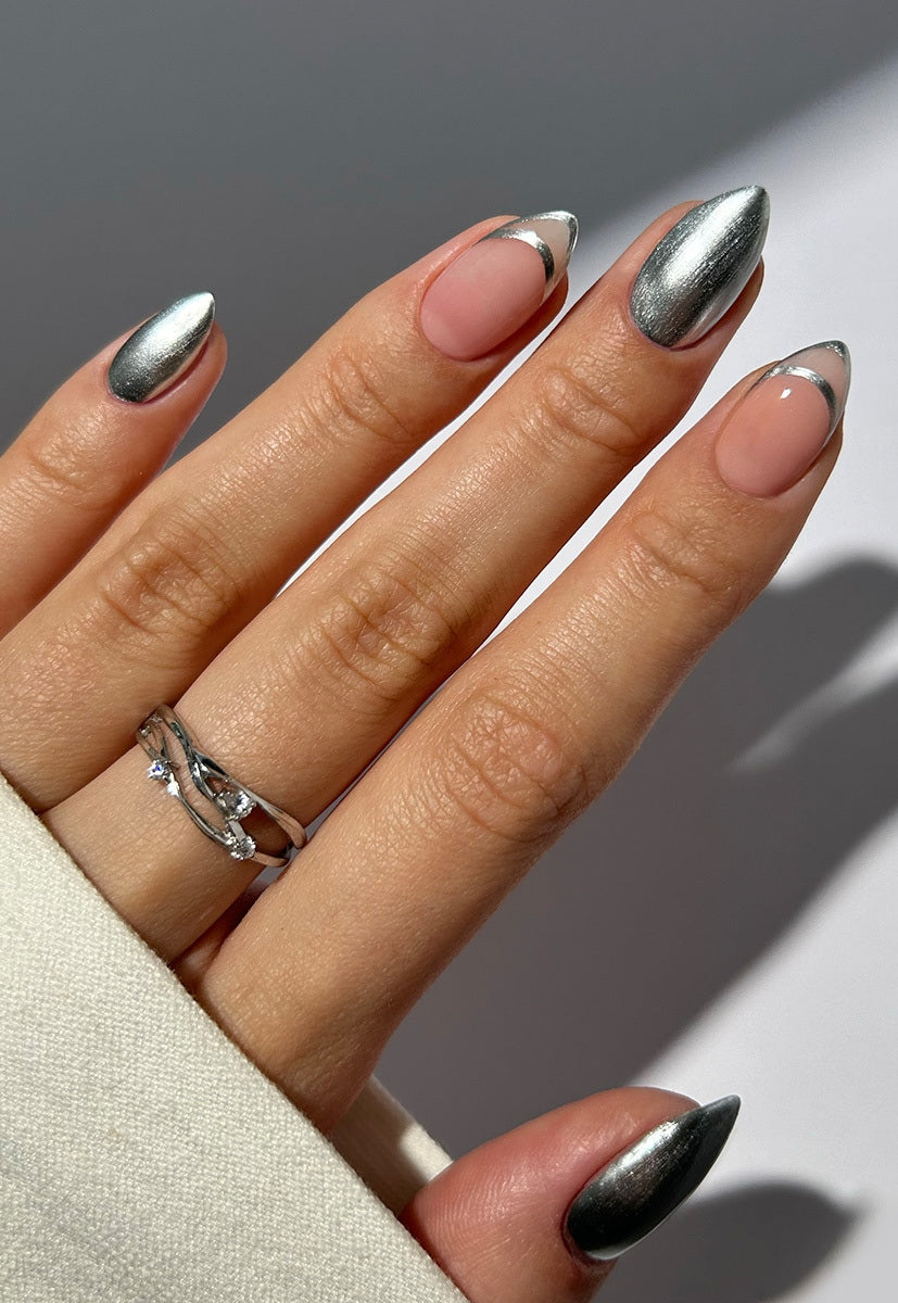 Silver Served Mirror Chrome Nail Polish