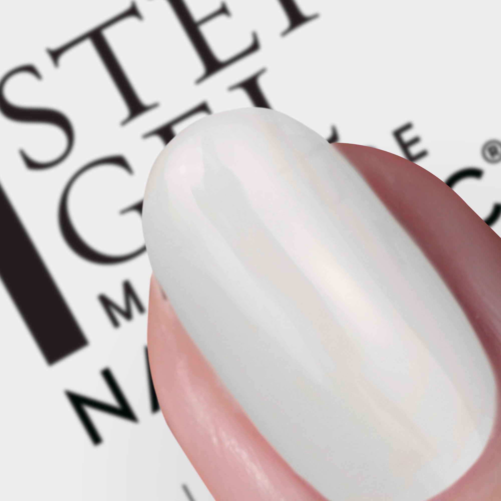 Reese – 1-Step Gel It's Topless Nail Polish